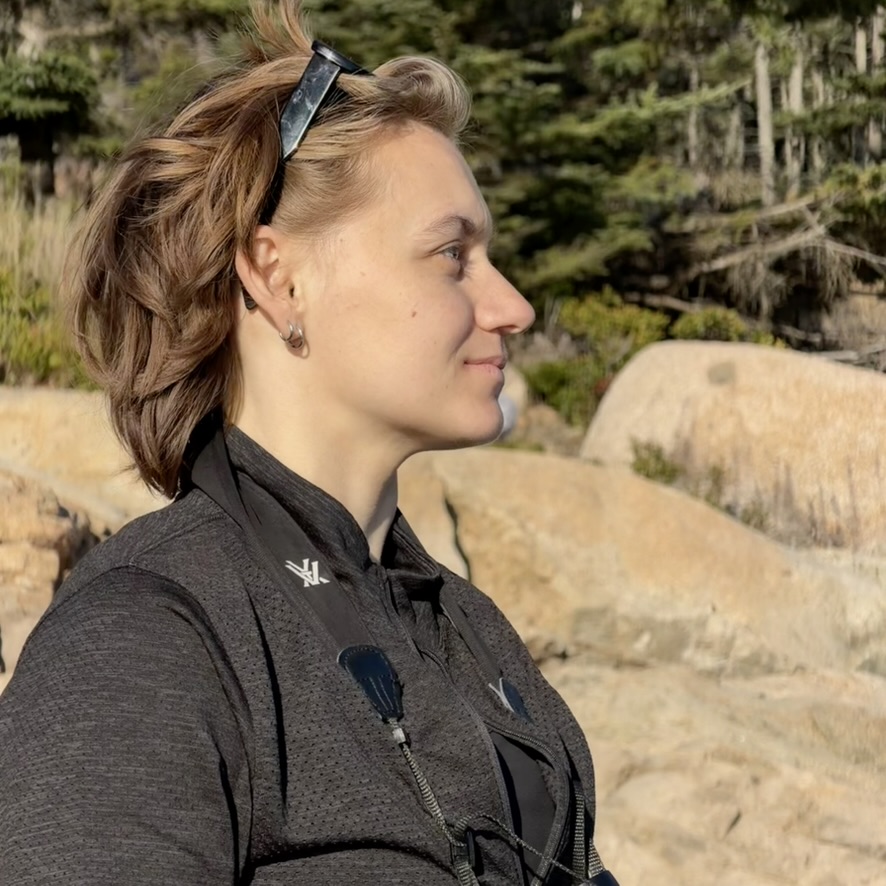 Photo of Blythe Davis